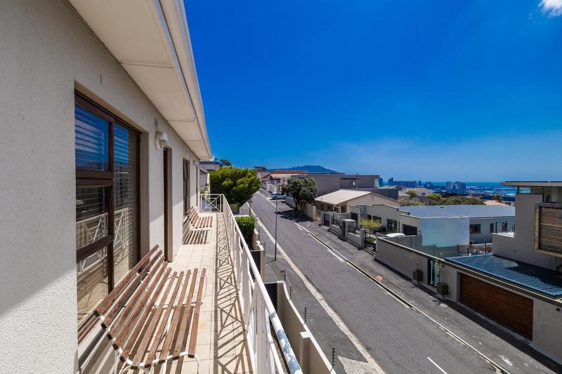To Let 8 Bedroom Property for Rent in Walmer Estate Western Cape